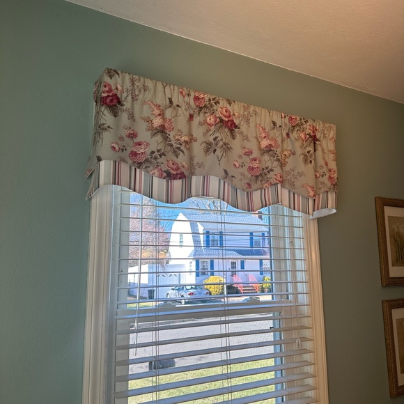 SOLD- Pair Double tier, fully lined valances - Picture 1 of 4
